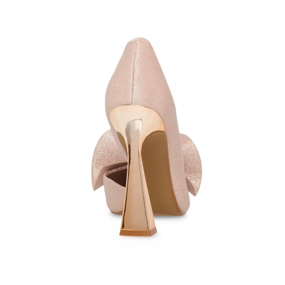 BETSEY JOHNSON BOW PUMPS - Picture 3 of 4